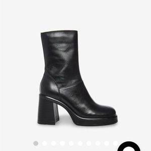 Steve Madden Fantasie Black Leather Boot NEW IN BOX